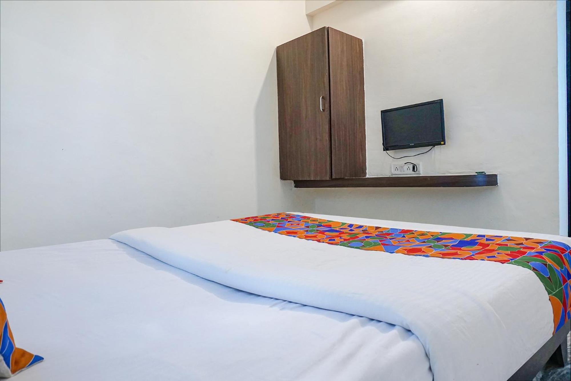 Fabhotel Gokul Lodge Gorhe Khurd Eksteriør bilde